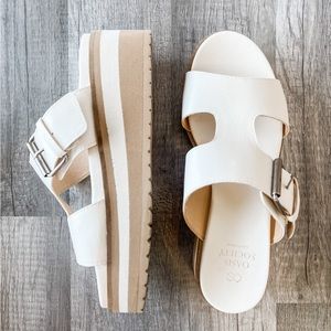 Oasis Society platform sandal